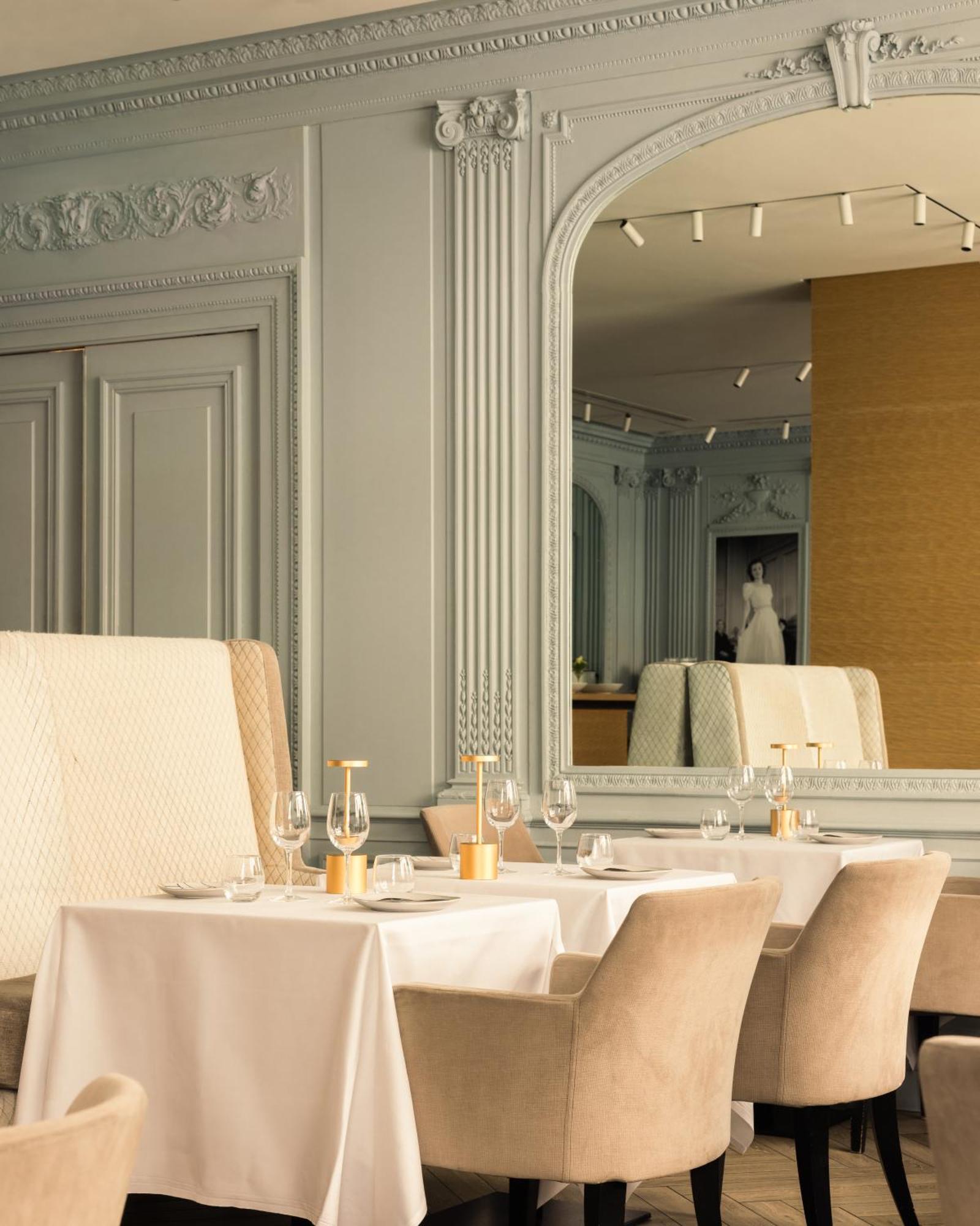 Hotel Royal Saint Honore Paris Louvre Exterior foto