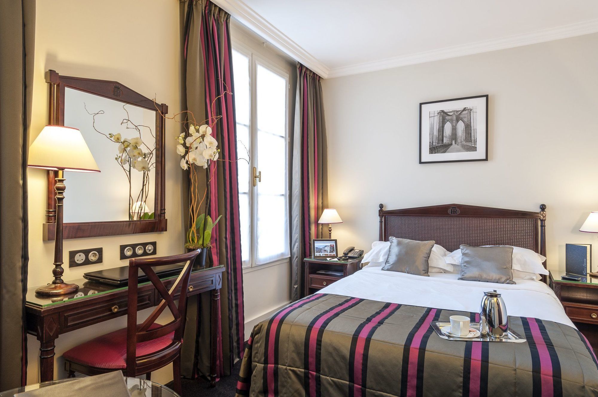 Hotel Royal Saint Honore Paris Louvre Zimmer foto